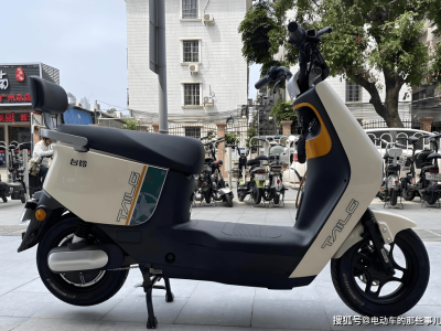 鈉電池VS石墨烯電池：高續(xù)航電動車為何偏愛后者？