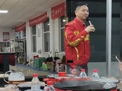 劉強東親自送外賣后，請京東騎手共享海底撈盛宴！