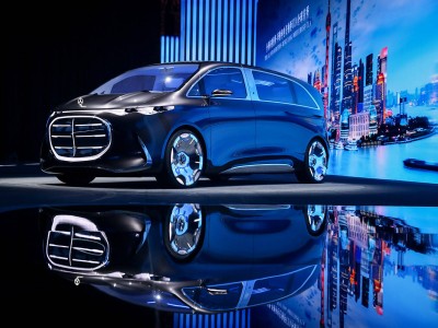 奔馳2025上海車展大放異彩：純電長軸距CLA與Vision V概念車驚艷亮相
