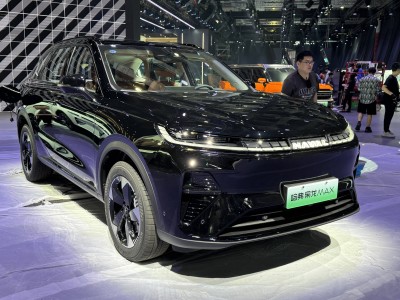 哈弗梟龍MAX上海車展前夕曝光：中型SUV新選擇，混動系統(tǒng)成亮點