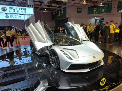 上海車展預(yù)熱賽打響，車企新車頻發(fā)上演營銷大戰(zhàn)