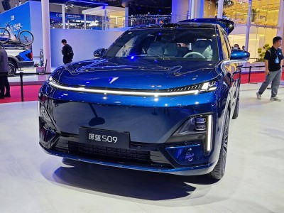 深藍S09預售23.99萬起，憑何成為大六座9系新標桿？