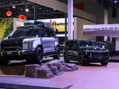 極石汽車2025上海車展：加速全球化，全地形新品引領戶外新風尚
