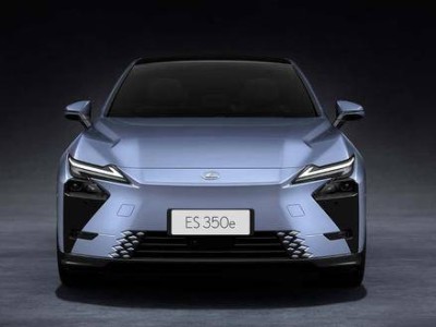 雷克薩斯ES上海車展全新亮相，內外革新能否引領豪華新風尚？