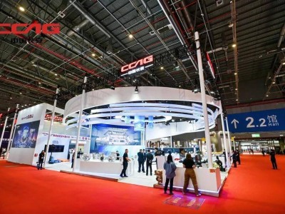中國長安2025上海車展大秀科技肌肉，引領(lǐng)汽車電動化智能化新浪潮