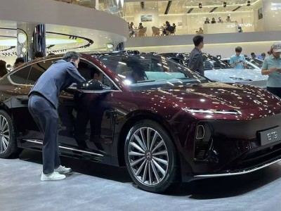 蔚來(lái)攜三品牌閃耀上海車(chē)展，2025年新車(chē)規(guī)劃曝光！