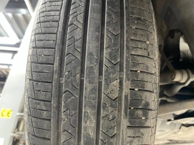 汽車底盤藏蜘蛛網，竟透露出車輛使用真相？