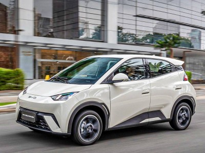 比亞迪雙冠加冕，中國汽車品牌全球綠色出行領域展雄風！