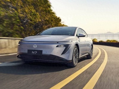日產N7強勢登場！低價高配挑戰比亞迪漢EV，上市即熱銷破萬