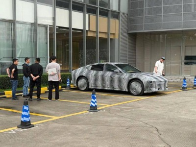 小鵬E29諜照來襲，P7換代車型設計科技感十足，你期待哪些升級？