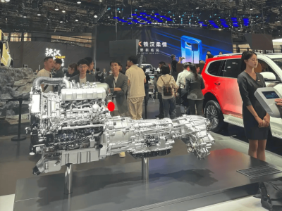 2025上海車展：燃油車靠何魅力吸引眾人駐足？