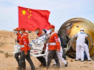 神十九航天員順利歸來，延期考驗顯實力，中國空間站“太空母港”未來可期！