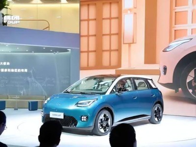 埃安UT鸚鵡龍廣州車展搶鏡，10萬級車型擁有A+級空間配置