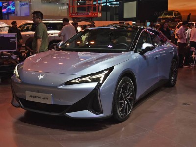 極狐阿爾法S5上海車展前瞻：智能升級，動力澎湃即將亮相
