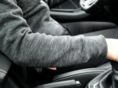 汽車啟動后，等轉速穩再起步？真相可能和你想的不一樣！