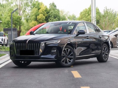 紅旗H5 PHEV：超長純電續航170km，豪華混動新選擇，油耗僅3.75L！