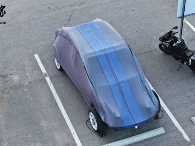 特斯拉親民車型測試車曝光，緊湊設計引發熱議！