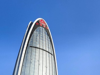中國重汽重卡銷量再奪冠，技術革新引領數智化時代潮流