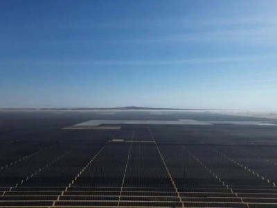 中國能建助力！中東最大光伏電站2.6GW全容量并網發電
