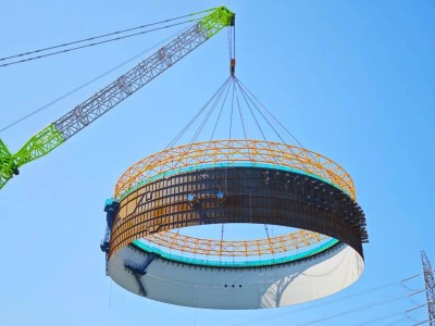 "華龍一號漳州核電再突破：4號機組鋼襯里第三模塊安全吊裝成功！"