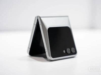 三星展出Polygon Foldable概念機(jī)，金屬棱角設(shè)計(jì)酷似特斯拉Cybertruck！