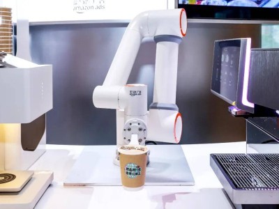 中國品牌出海新紀元：從貼牌制造到世界公屏的品牌印記