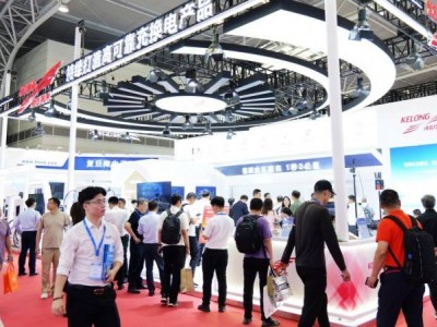 深圳科華極質(zhì)兆瓦超充閃耀充換電展，再獲三項(xiàng)行業(yè)殊榮！