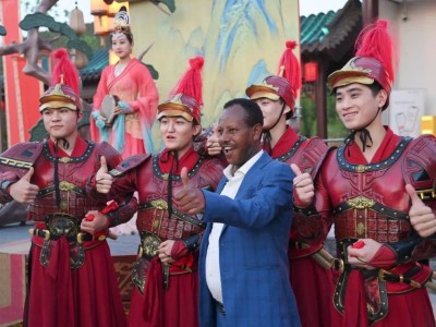 徐工國(guó)際客戶節(jié)：共繪“中國(guó)智造”全球版圖，助力產(chǎn)業(yè)攀登世界級(jí)高峰！
