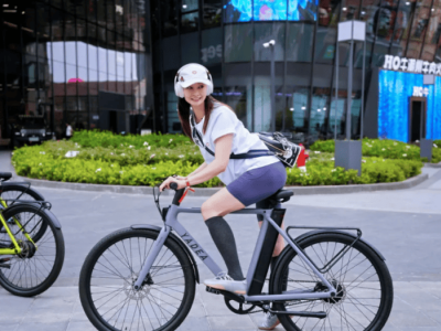 雅迪NEX新品亮相，電助力自行車如何引領(lǐng)都市青年新生活？