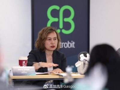 汽車智能化浪潮：軟件技術(shù)如何引領(lǐng)行業(yè)新變革？