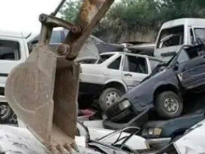 私家車(chē)報(bào)廢新規(guī)來(lái)襲，里程成關(guān)鍵！車(chē)主如何應(yīng)對(duì)新挑戰(zhàn)？