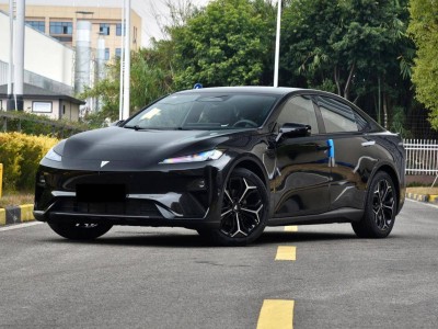 深藍L07與海豹07 DM-i，家用混動轎車該如何抉擇？