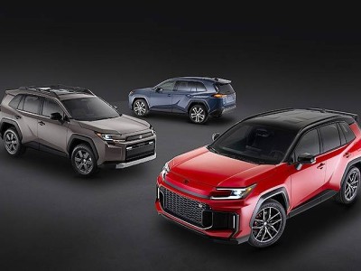 豐田RAV4大改款震撼登場！油電、插電雙動力，全新設計引領潮流