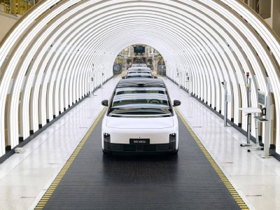 理想汽車銷量目標調整引熱議，純電產品能否成新增長點？