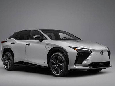 雷克薩斯小改款RZ升級電池與動力，新車細節搶先看！