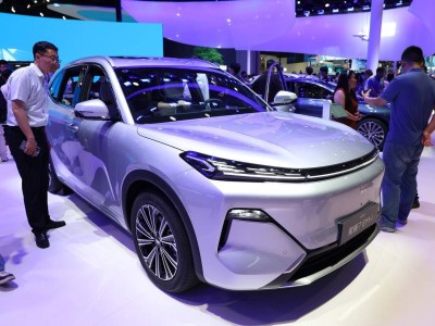 新能源車價格戰再起，現在買車劃算嗎？