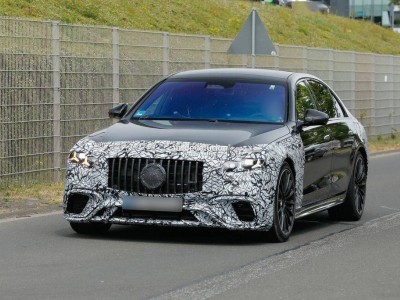梅賽德斯-AMG S 63 E Performance中期改款，路測實車圖搶先看！