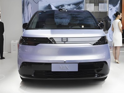 極氪MIX星際紫車展炫彩登場(chǎng)，創(chuàng)新設(shè)計(jì)能否打破市場(chǎng)僵局？
