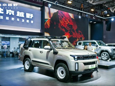 BJ40增程領(lǐng)跑市場，北京越野2025粵港澳車展展現(xiàn)越野新魅力