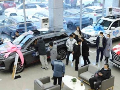 月薪5千，新車(chē)or二手車(chē)？修車(chē)?yán)纤緳C(jī)的真心話(huà)：實(shí)用才是王道！