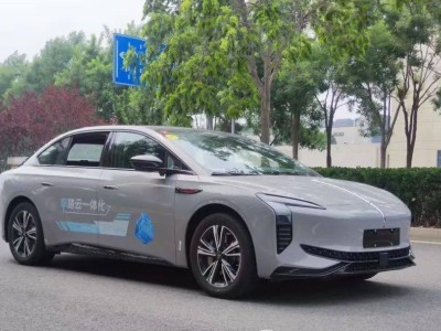紅旗車路云一體化技術(shù)首秀成功，智慧交通未來可期！