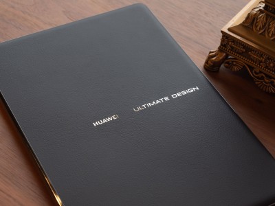 MateBook Fold：折疊新形態(tài)，鴻蒙PC的未來之路何在？