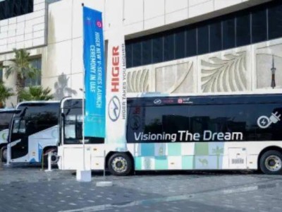 蘇州金龍新V系客車閃耀迪拜，定制化設計引領市場新風尚