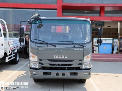 慶鈴五十鈴KV100雙排輕卡：寬體駕駛室引領(lǐng)高端商乘新體驗(yàn)