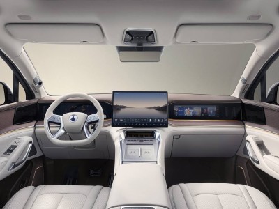 比亞迪智能座艙：未來一句話搞定買車票點外賣？
