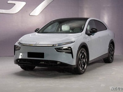 小鵬G7實車亮相：4.89米車長配無框車門，續(xù)航達702km