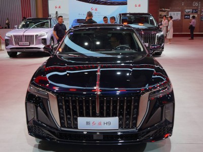 2025香港車(chē)博會(huì)，紅旗大放異彩：國(guó)耀、國(guó)禮等國(guó)系車(chē)型及飛行汽車(chē)亮相