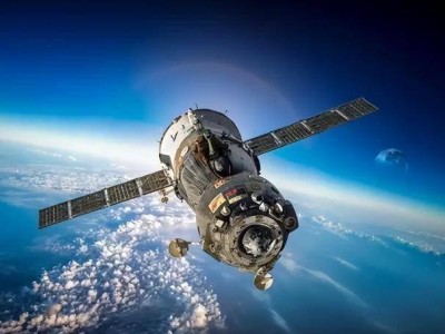 馬斯克星鏈衛(wèi)星頻墜，專家：正常損耗，太陽活動或是推手