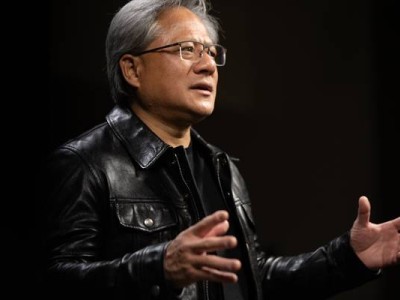 黃仁勛論AI與就業：程序員或淘汰，但就業恐慌大可不必