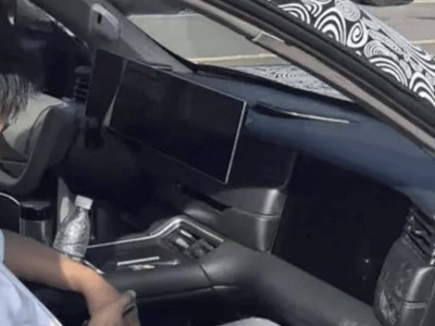 新款智己LS6內飾搶先看：主副駕雙大屏設計引關注